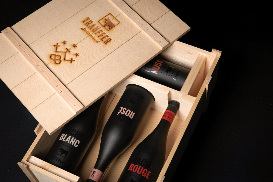 Trauffer Trio & Kuhle Nuss Liqueur en caisse en bois